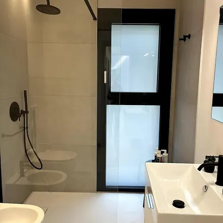 Center - Casa Incanto - Free Parking & Washer Apartment *